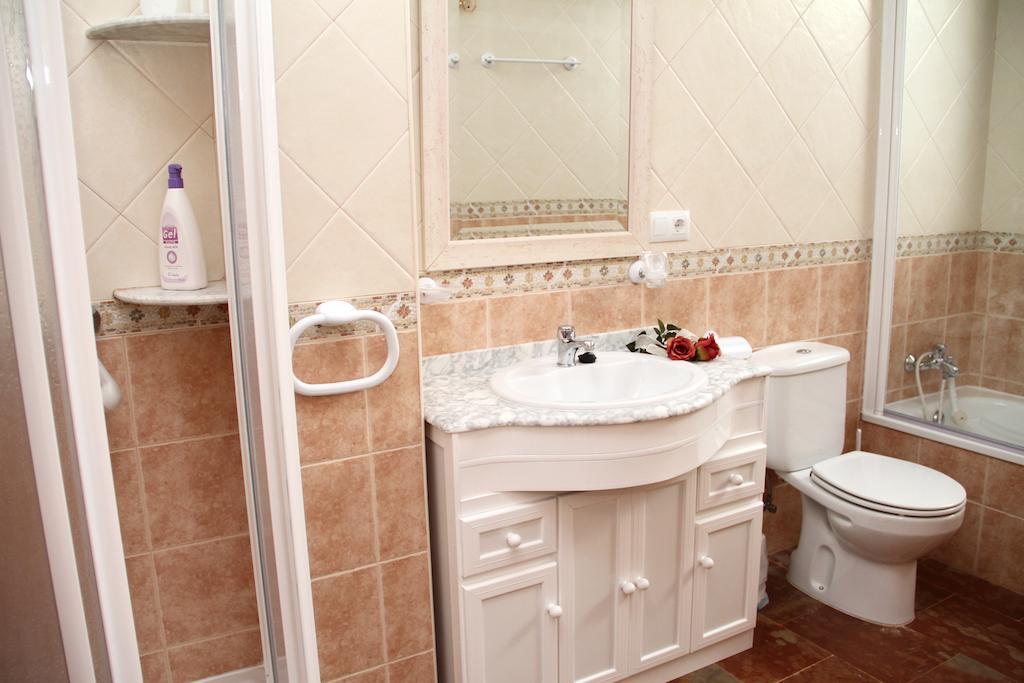 Chacon Apartment Prado Del Rey Bilik gambar